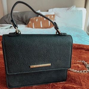 Steve Madden Black crossbody bag